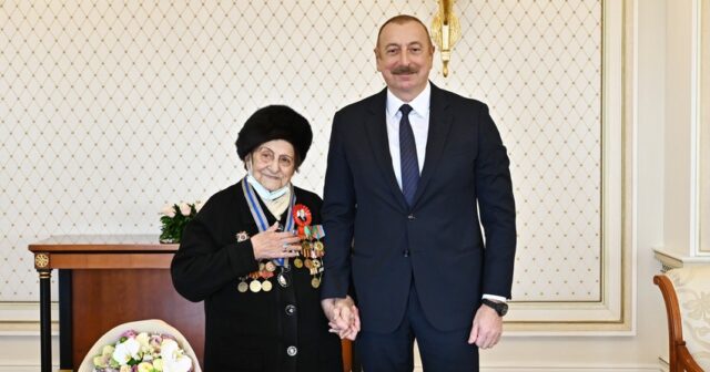Prezident İlham Əliyev Fatma Səttarovaya “İstiqlal” ordenini təqdim edib