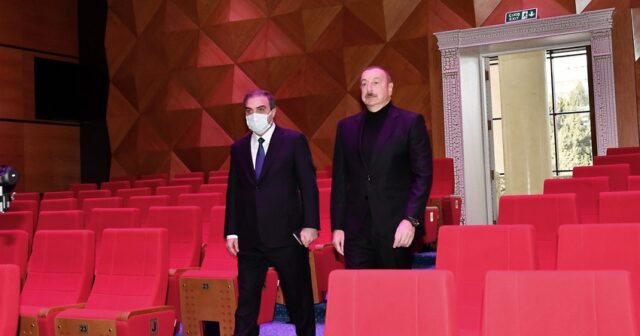 Prezident Gəncə Dövlət Dram Teatrının yeni binasının açılışında iştirak edib
