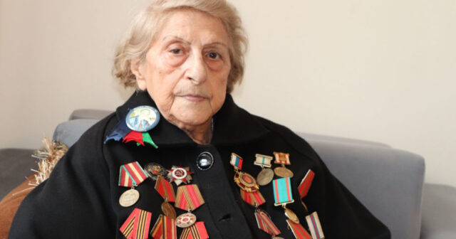 Prezident İlham Əliyev Fatma Səttarovaya “İstiqlal” ordenini təqdim edib