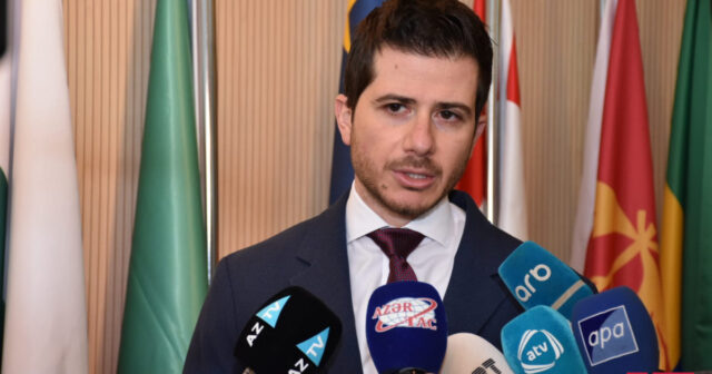 İsrail səfiri İkinci Dünya müharibəsində həlak olmuş 300 min azərbaycanlının xatirəsini yad edib