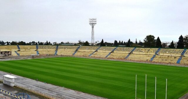 Gəncə şəhər stadionu sökülür