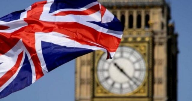 Böyük Britaniyada hökumətin fövqəladə iclası çağırılıb
