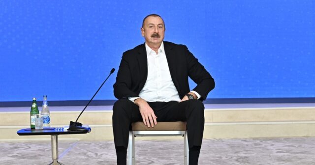 Azərbaycan lideri gənclərin müharibədə göstərdikləri qəhrəmanlıqlardan danışıb
