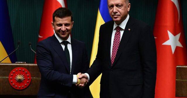 Zelenski qərar verməzdən əvvəl Ərdoğanla görüşəcək – RİA Novosti
