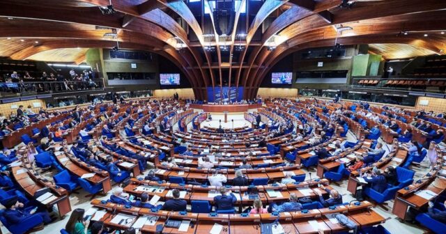 Rusiya Avropa Şurasından çıxarılıb
