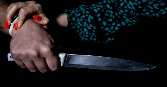 Bakıda kafedə işləyən bibisi qızını qətlə yetirdi, 13 il yarım həbs olundu