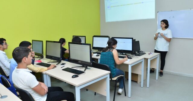 Peşə məktəblərində oxuyanların attestasiya qaydası dəyişdirilib