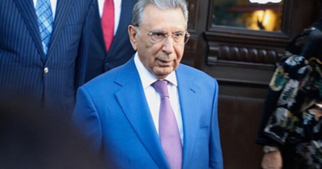 Ramiz Mehdiyevin adı silindi – Foto