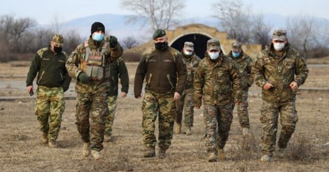 NATO generalı Gürcüstana səfər edib