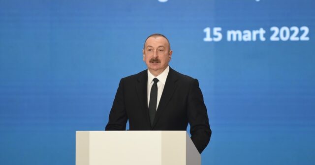 İlham Əliyev: “İstəsək, xarici dövlət borcunu bir gün ərzində sıfırlaya bilərik”