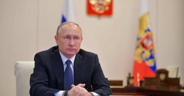 Putin qonşu ölkələri vəziyyəti gərginləşdirməməyə çağırıb