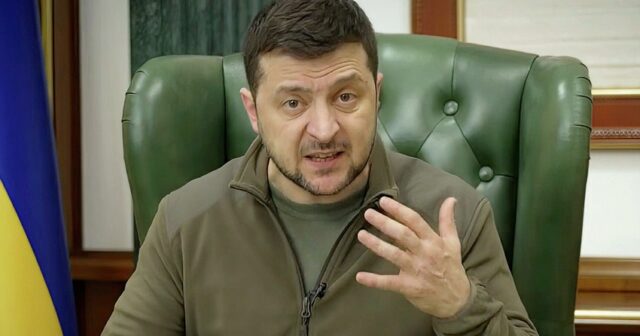 Zelenski NATO-nu ittiham etdi: “Qərblə Rusiya arasında qalmışıq”