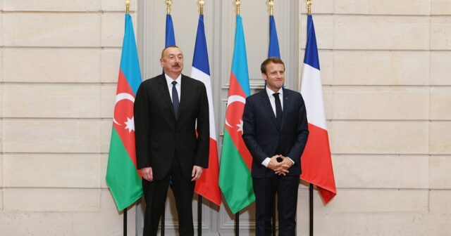 Emmanuel Makron İlham Əliyevə zəng edib
