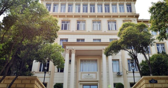 Azərbaycanda bu universitetdə maaşlar artdı