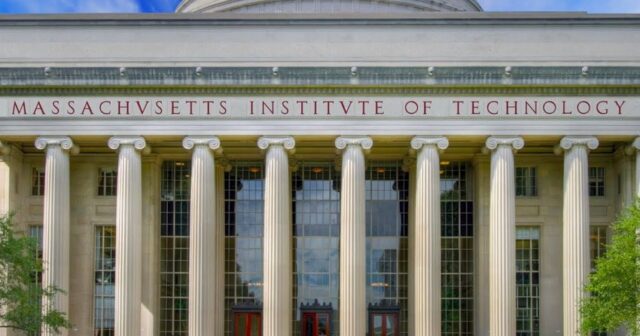 Azərbaycanlı məktəbli dünyanın məşhur universitetinə təqaüd qazanıb