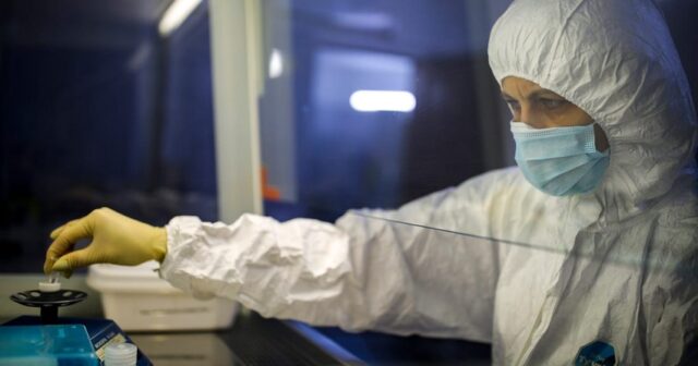 Dünyada koronavirusa yoluxanların sayı 460 milyona çatır