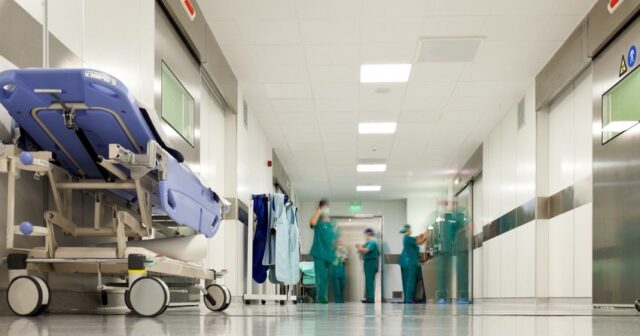 Ağdaşda avtomobilin vurduğu piyada xəstəxanada ölüb