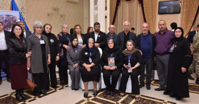 Şəhid ailələri və Vətən müharibəsi qaziləri ilə iftar süfrəsi arxasında görüş keçirildi – FOTOLAR