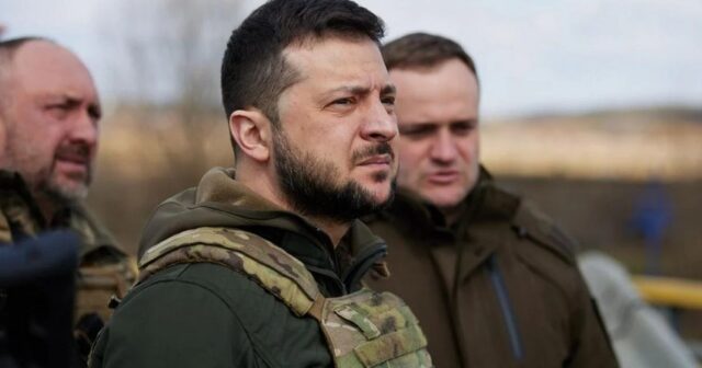 Volodimir Zelenskinin bunkerində kimlər var?