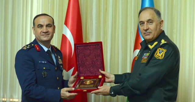 Azərbaycan Ordusunun Baş Qərargah rəisi türkiyəli nümayəndə heyəti ilə görüşüb