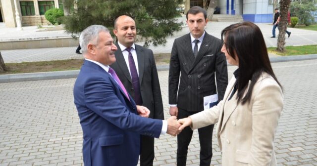 İdarəsi rəisi ilə icra başçısı arasında görüş olub