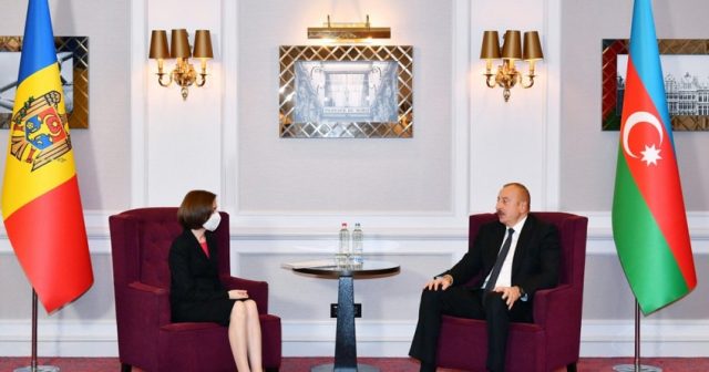 Moldova Prezidenti İlham Əliyevə zəng edib