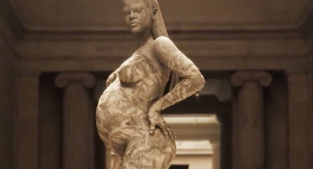 Rihannanın şərəfinə heykəl hazırlandı