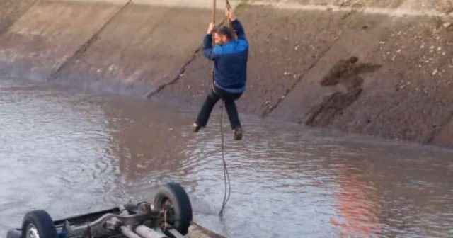 Qubada avtomobil su kanalına aşıb: sərnişin ölüb