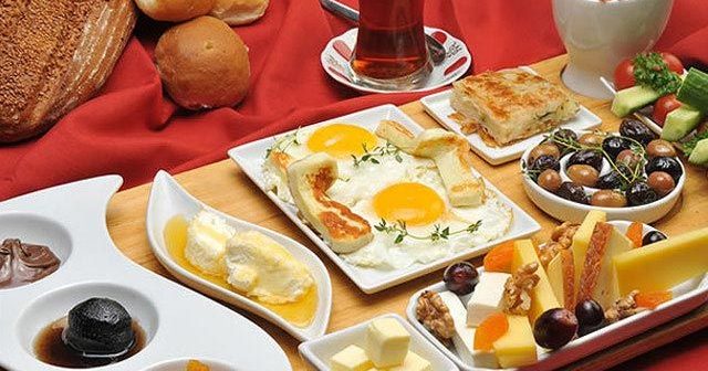Səhər yeməyindən imtina edənlərin nəzərinə: İmmunitet  zəifləyir