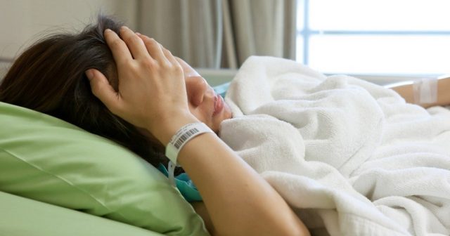 Abşeronda avtomobillə vurulan qadın ağır xəsarət alıb