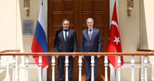 Akar atəşkəsin elan edilməsinin vacibliyini bir daha Şoyqunun diqqətinə çatdırıb