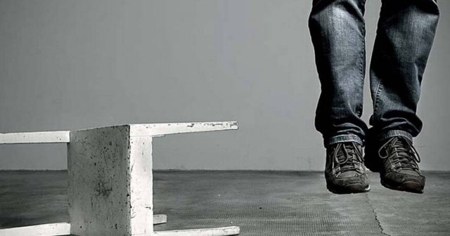 Azərbaycanda ŞOK: Gömrük Komitəsinin yüksək vəzifəli məmuru özünü ÖLDÜRDÜ