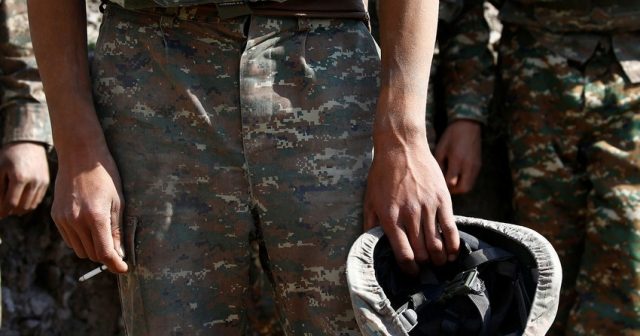 Ermənistan ordusunun bir neçə hərbçisi saxlanılıb