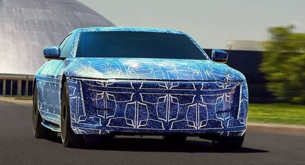 “Cadillac” 300 min dollarlıq elektromobilinin sınaqlarını keçirib