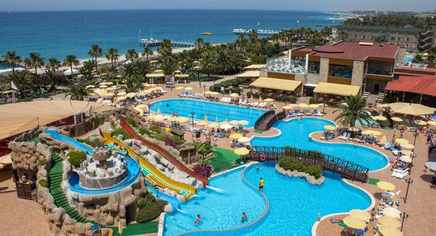 Fırıldaqçılar Türkiyədə hotellərdə pulsuz dincəlməyin yolunu tapıblar