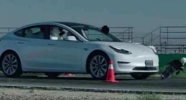 “Tesla” avtopilotu uşaqlar üzərində sınaqdan keçirilib – VİDEO