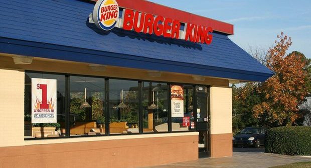 “Burger King” minlərlə müştəriyə boş qəbz göndərdi – FOTO
