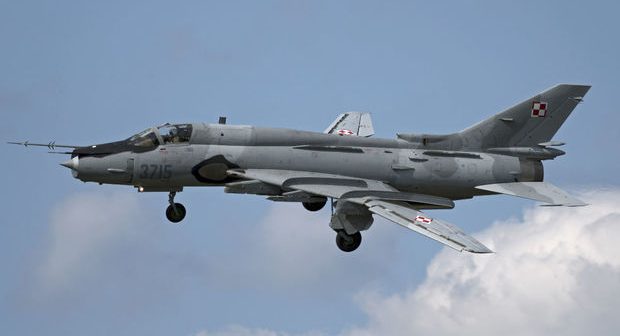 İranda “SU-22” qırıcı təyyarəsi qəzaya uğrayıb