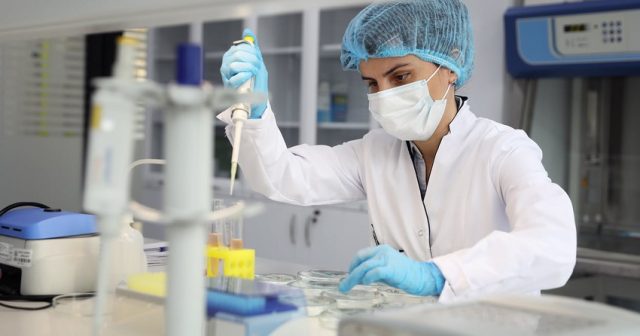 Dünyada koronavirusa yoluxanların sayı 614 milyon nəfərə çatır