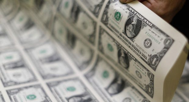 ABŞ dollarının dəyəri son 20 ilin ən yüksək səviyyəsinə çatıb