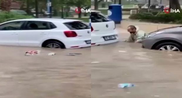 Türkiyədə kişi sel sularına meydan oxudu: Özünü hovuzdakı kimi hiss etdi – VİDEO