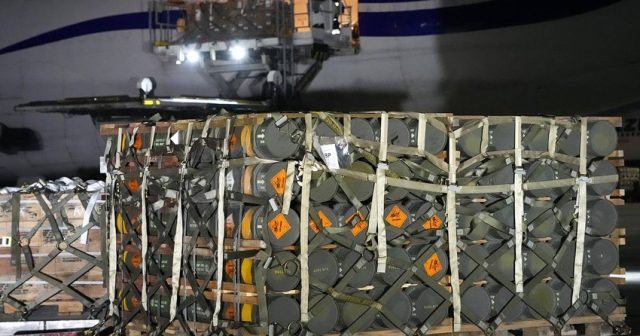 WSJ: “Pentagon müttəfiqlərə silah tədarükünü sürətləndirməyin yollarını axtarır”