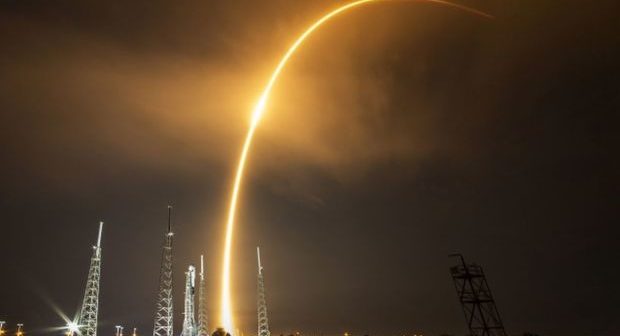“SpaceX” daha 54 peyki Yerin orbitinə buraxıb – FOTO/VİDEO
