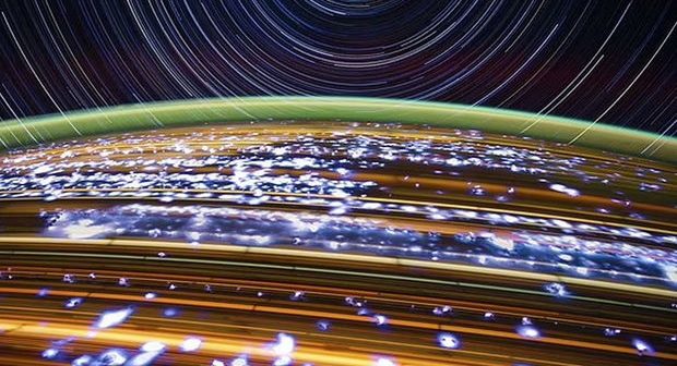 Astronavt kosmosda “ulduz izlərini” çəkdi – FOTO