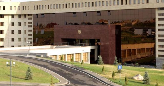 Ermənistan Müdafiə Nazirliyi: “Hərbçilər arasında ölənlər və yaralılar var”