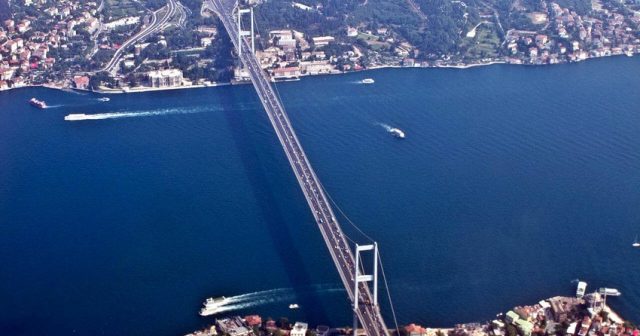 Azərbaycan gəmiləri üçün Bosfor boğazından keçid haqqı artır