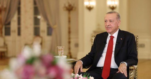 Ərdoğan: “Azərbaycanla TANAP-ın gücünü 32 milyard kubmetrə çatdırmaq üçün işə başlamışıq”