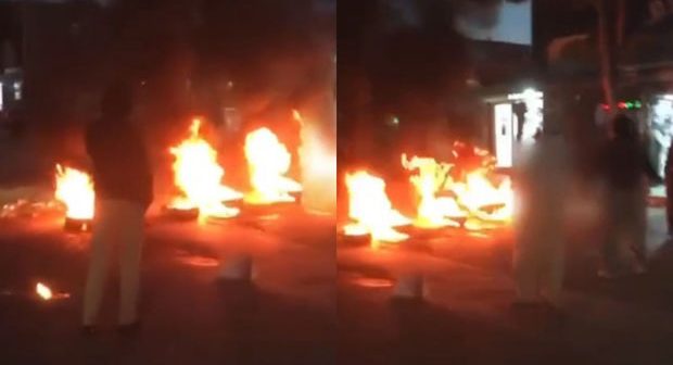 İranda etirazçılar yolda təkərlər yandıraraq hökumət qüvvələrinin qarşısını kəsdilər – VİDEO