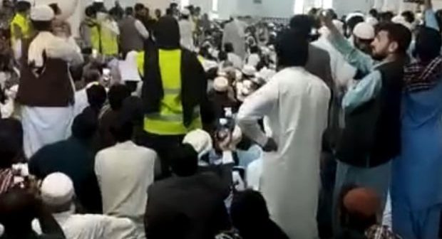 Zahedanda cümə imamı həmkarlarını ya hökumətin, ya da xalqın yanında dayanmağa səslədi – VİDEO
