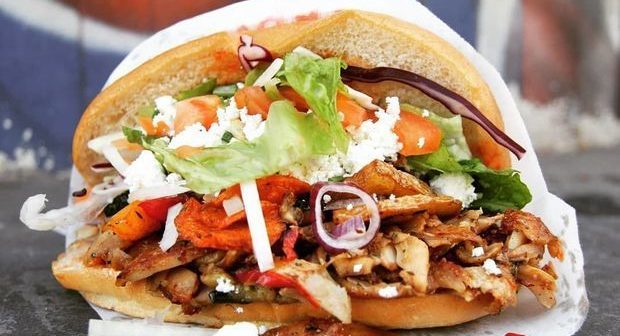 Azərbaycanda dönər bahalaşdı